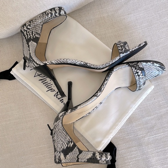 3.1 Phillip Lim snake print mid-heels sandals - Picture 12 of 13
